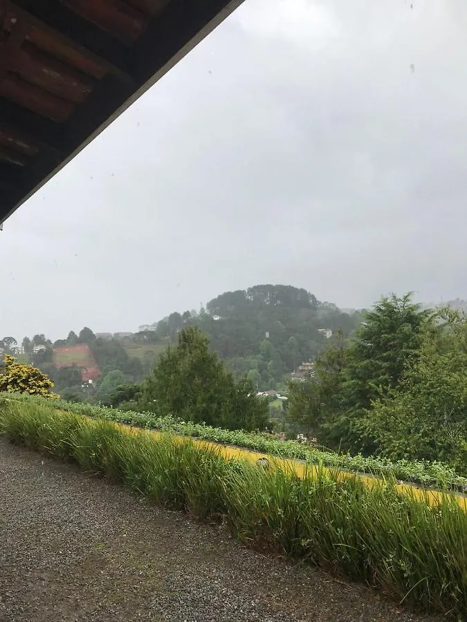 Chales Recanto Das Flores 0*, Campos do Jordao Brezilya